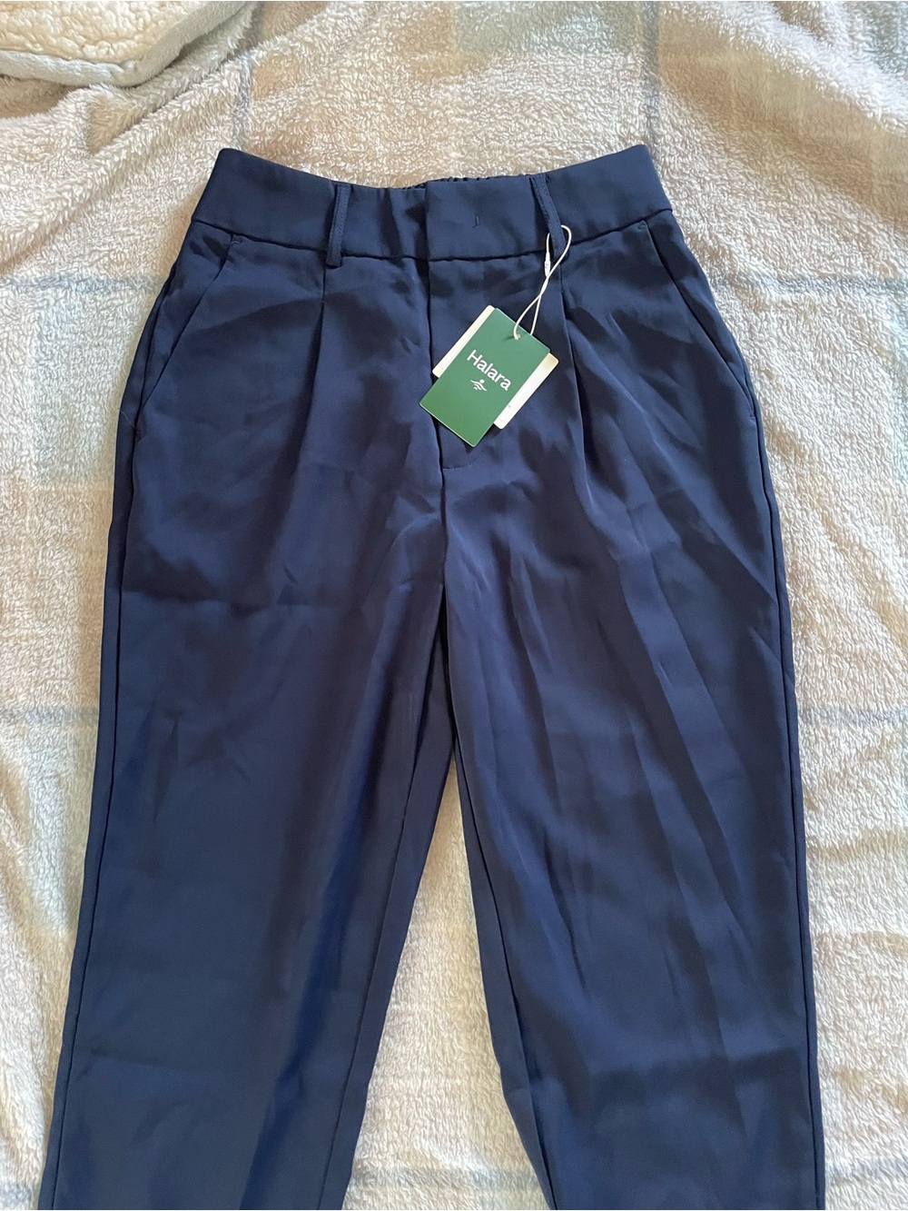 HALARA Navy Pleated High-Waist Trousers with Front Crease